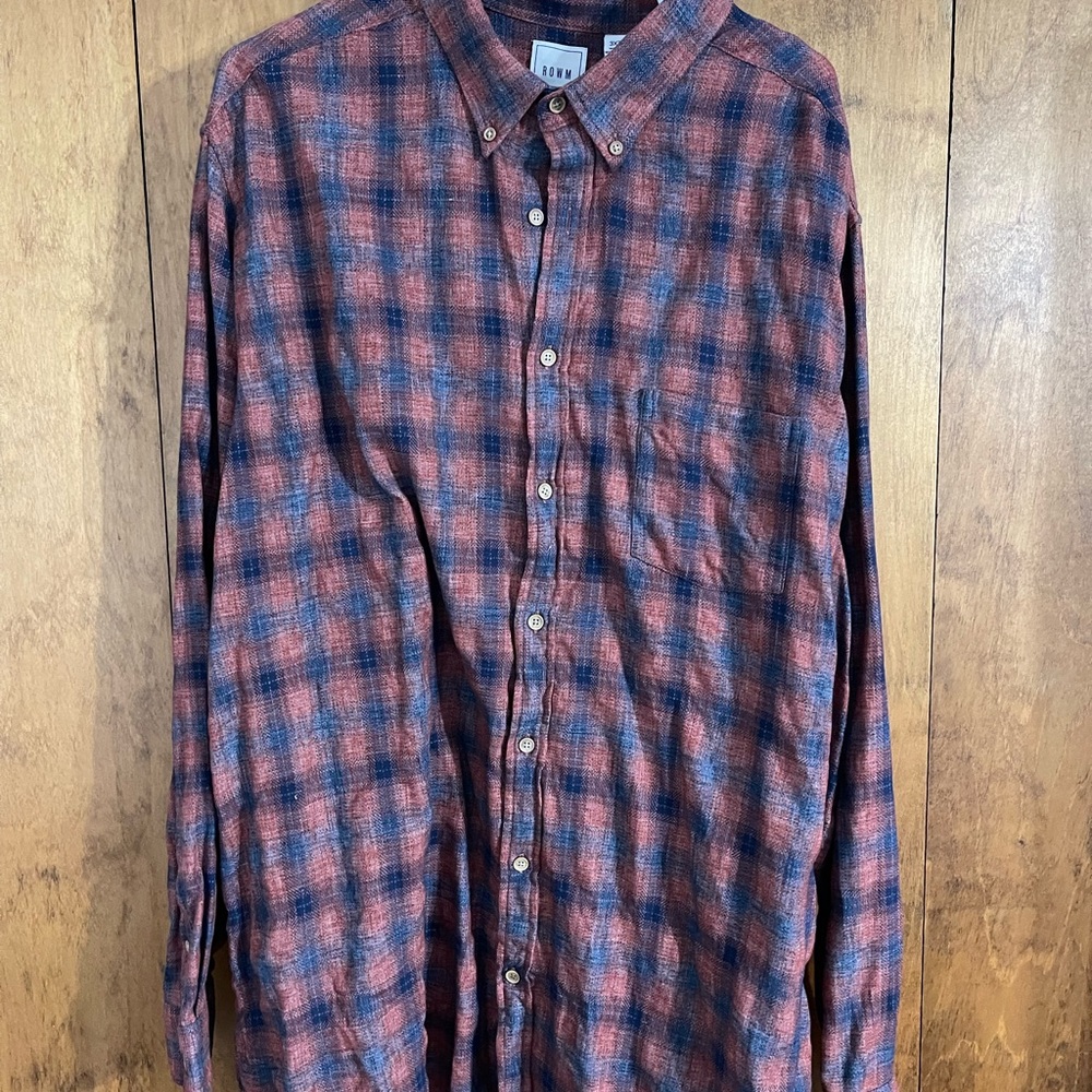 ROWM button down
